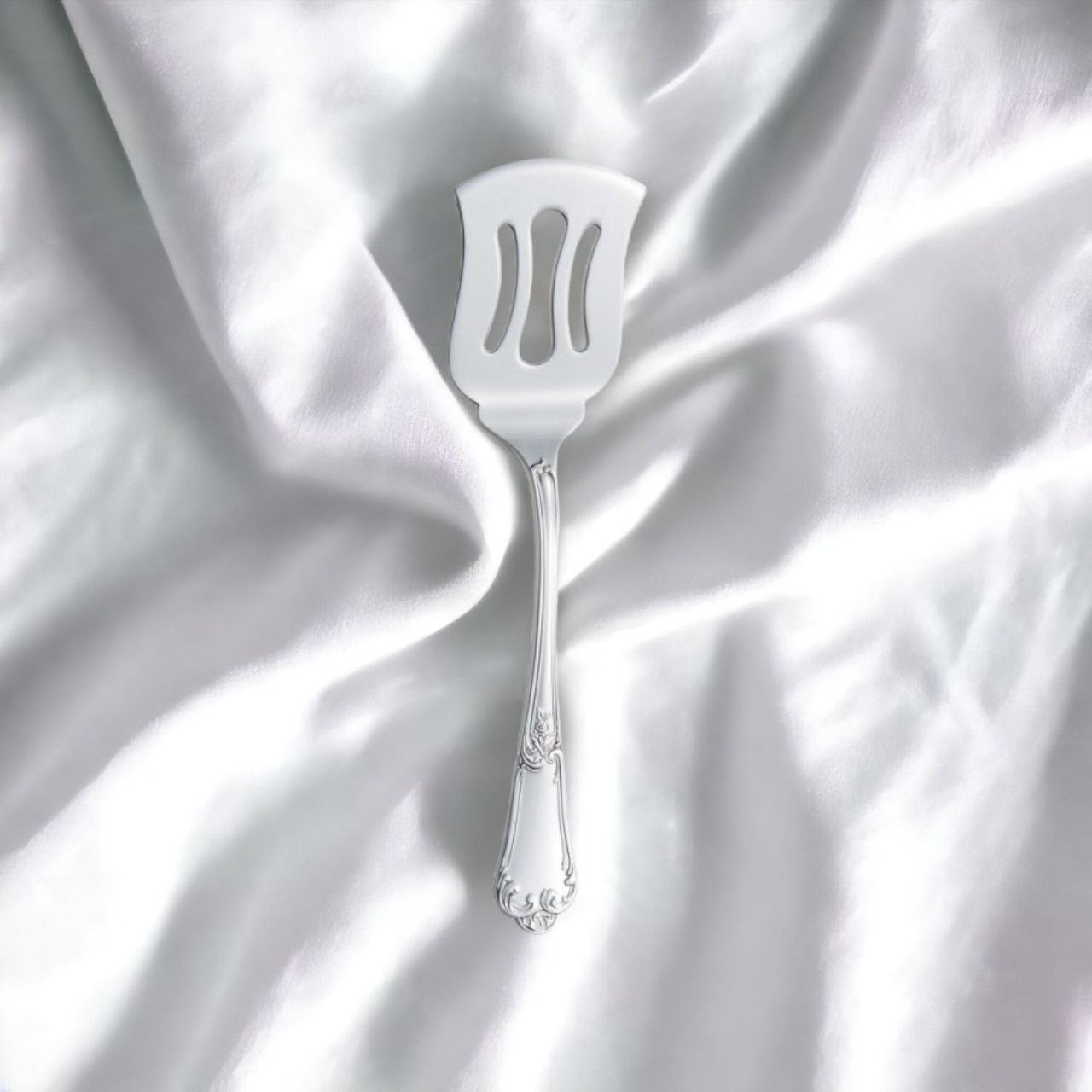 Silver Hors D´Oeuvre Scoop Floral design