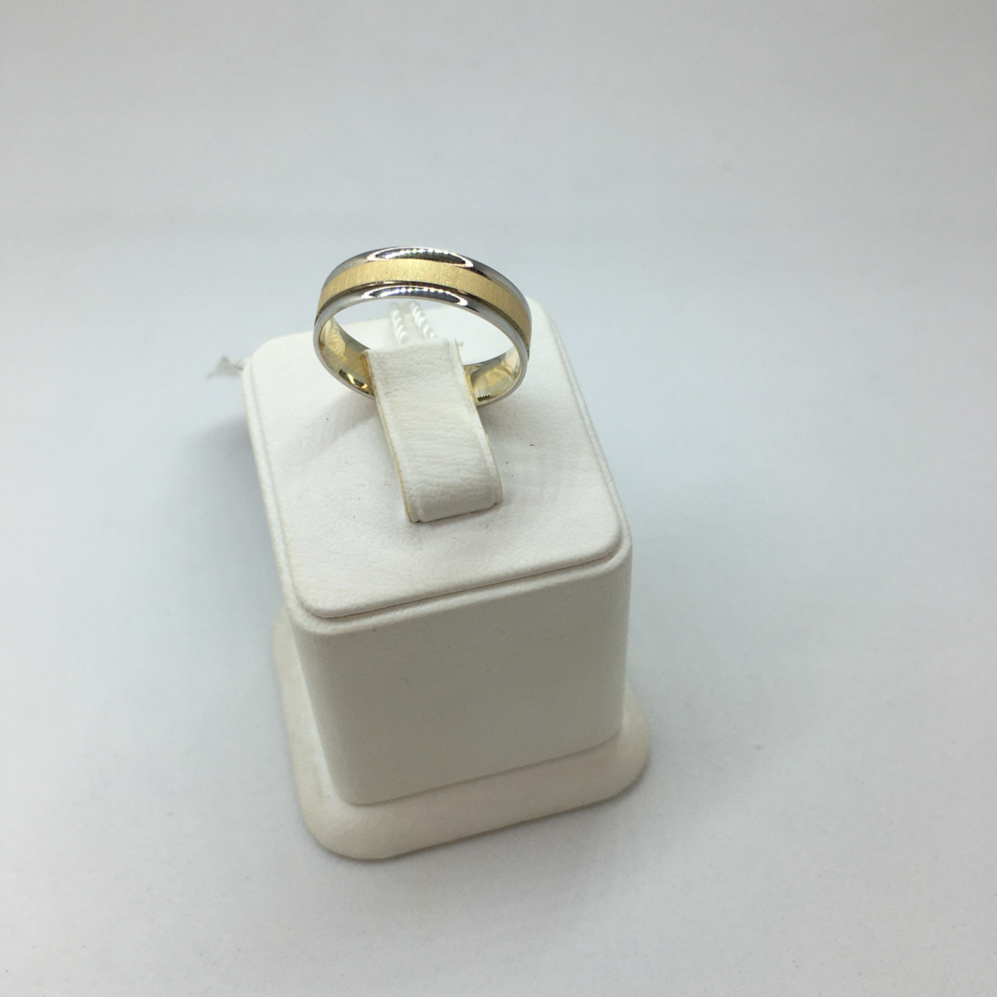 Gold Wedding Ring Jasmine